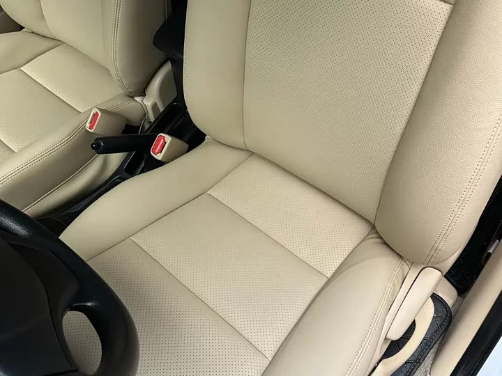 Toyota YARiS L Enjoy