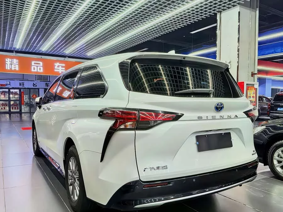 Toyota SIENNA