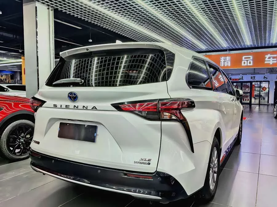 Toyota SIENNA