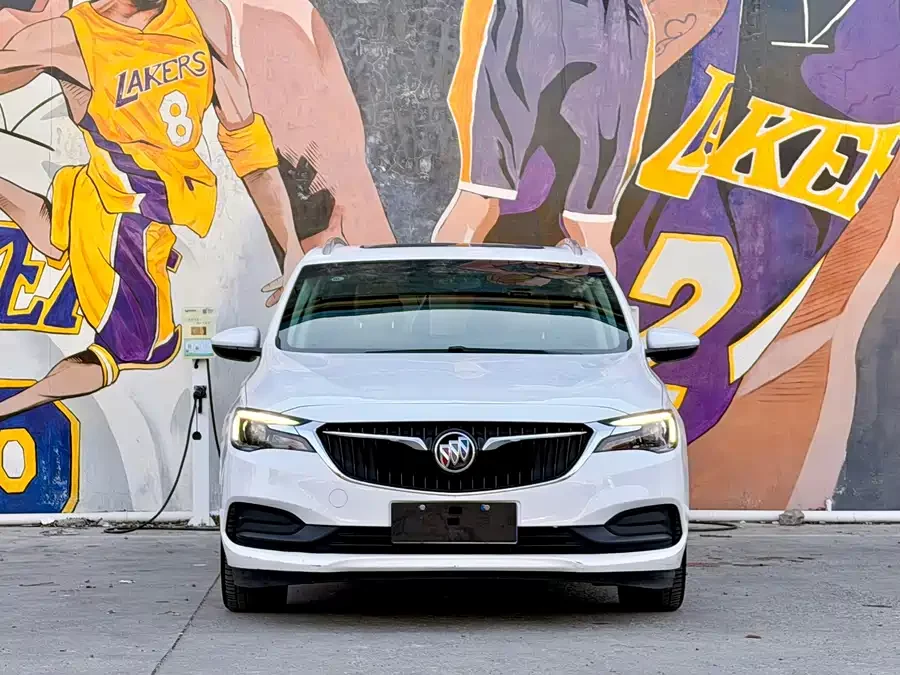 Buick GL6