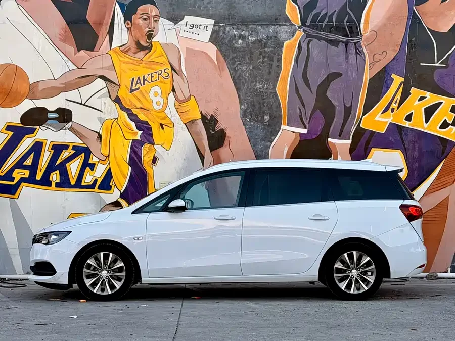 Buick GL6