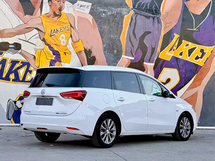 Buick GL6