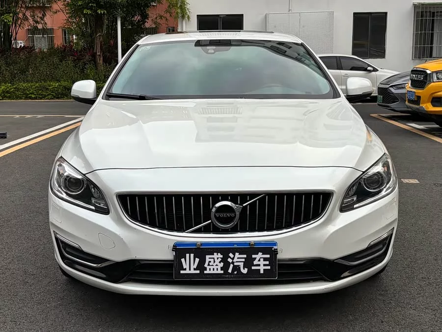Volvo S60