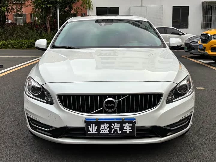 Volvo S60