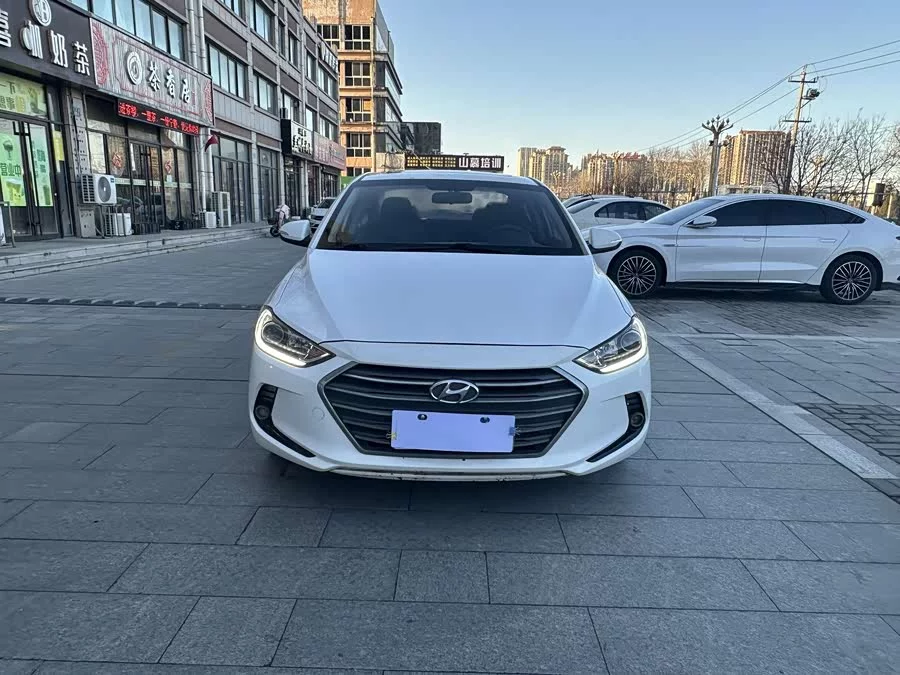 Hyundai elantra