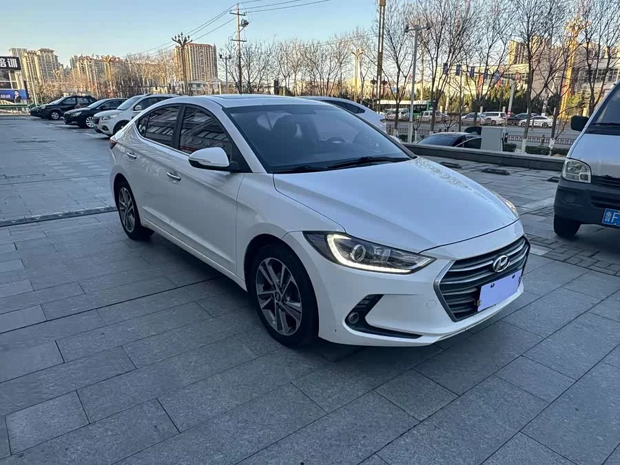 Hyundai elantra