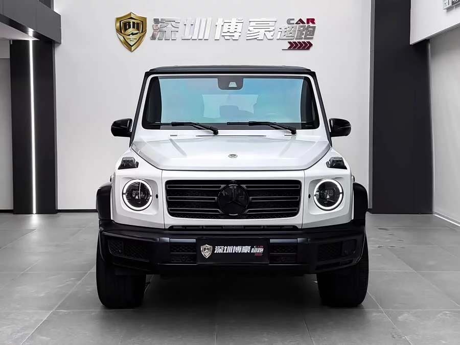 Mercedes Benz G-rated