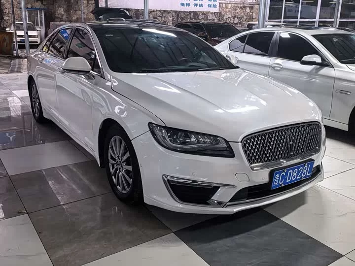 Lincoln MKZ