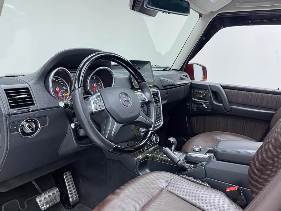 Mercedes Benz G-rated