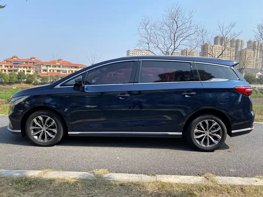 BYD Song MAX