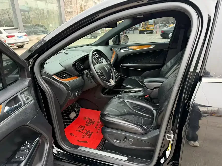 Lincoln MKC