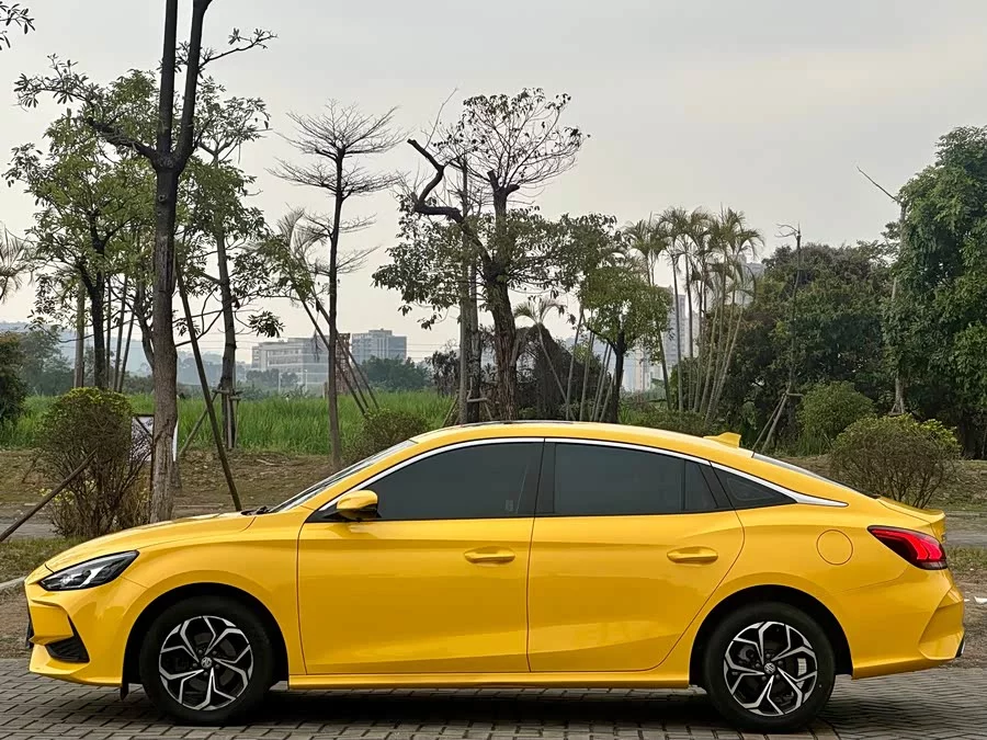 MG 5