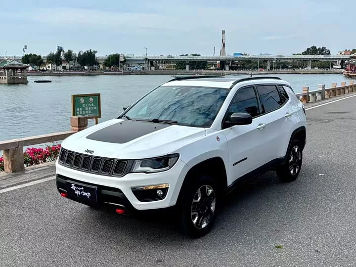 Jeep Guide to