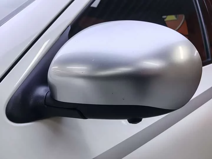Infiniti ESQ