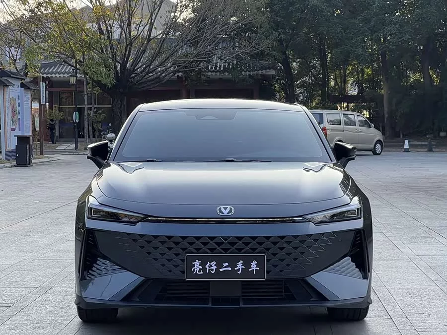 Changan UNI-V
