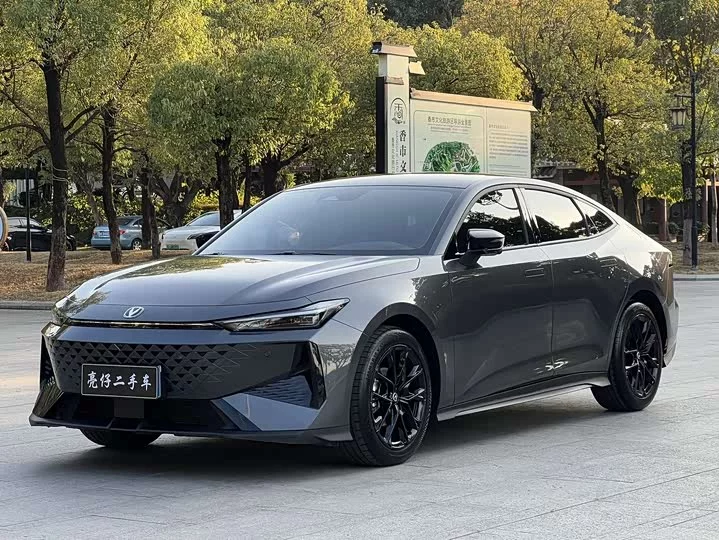 Changan UNI-V