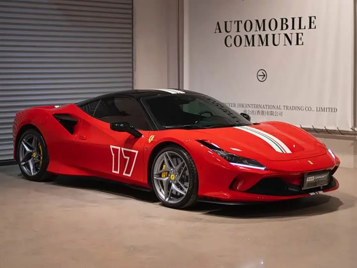 ferrari F8