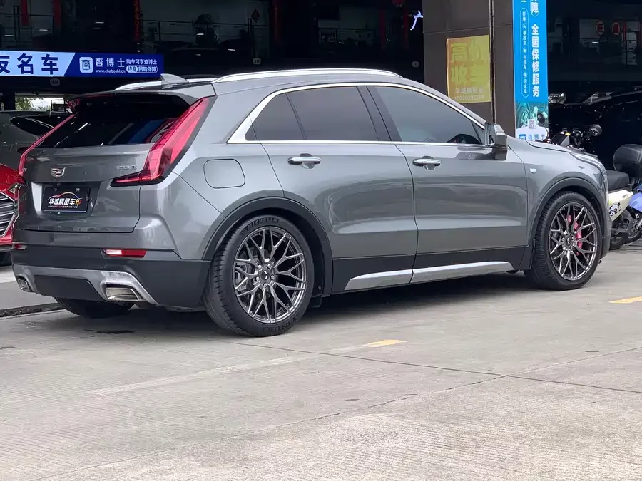 Cadillac XT4