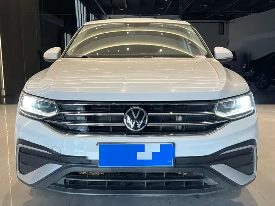 Volkswagen Tiguan L