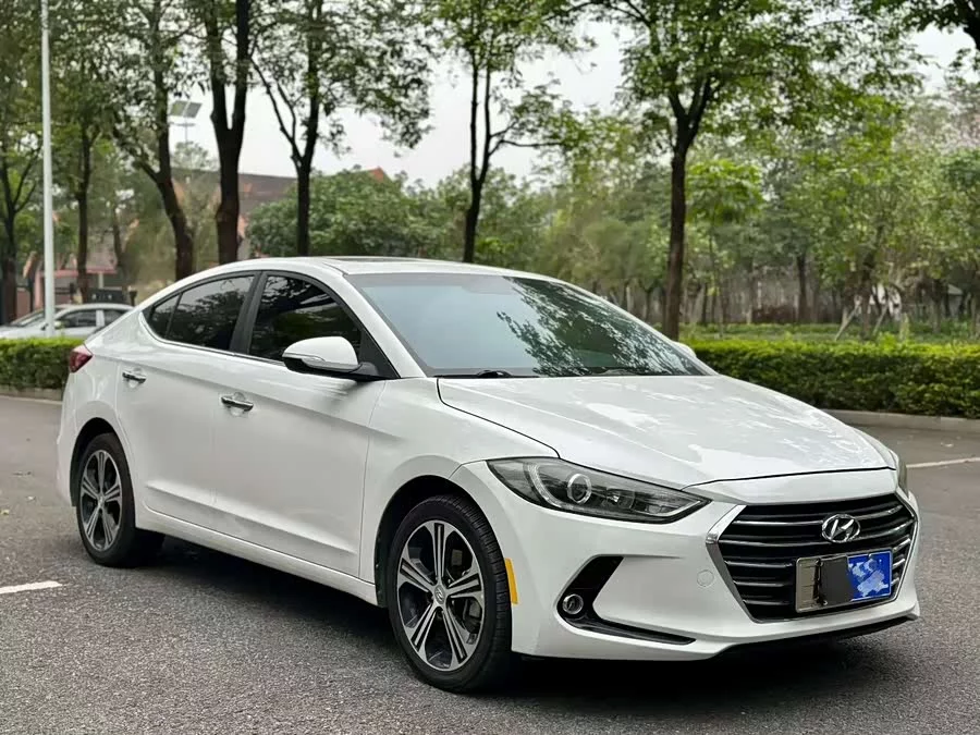 Hyundai elantra