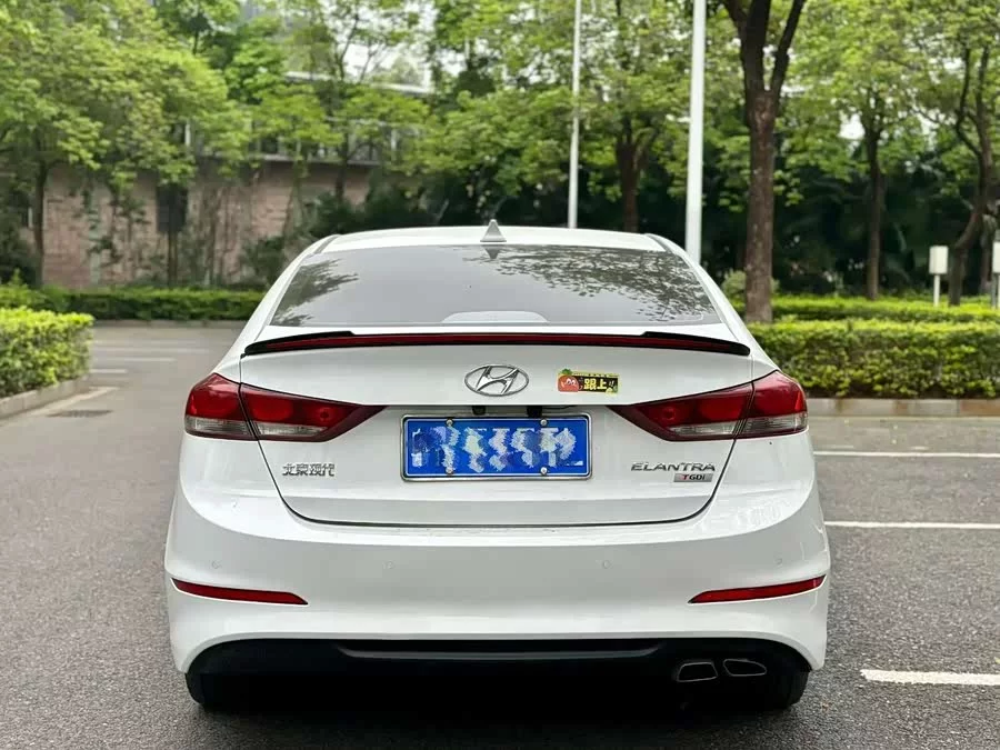 Hyundai elantra