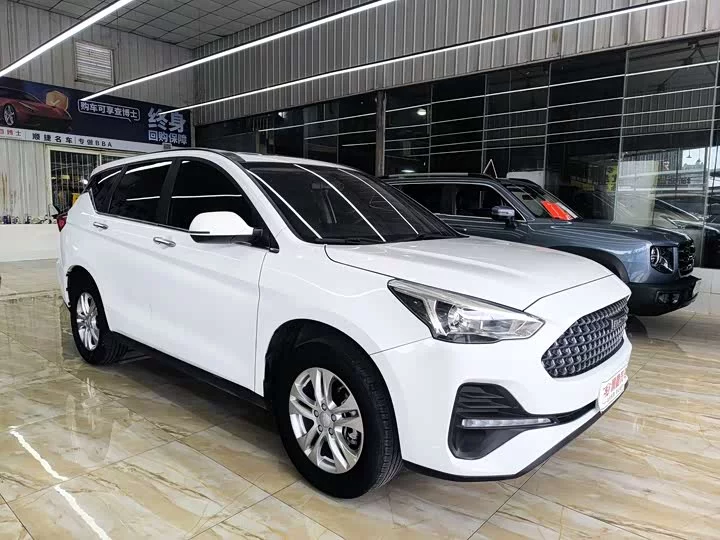 Haval M6
