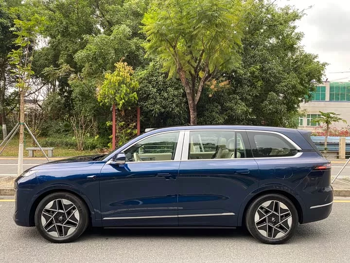 Deepal Dark blue S09