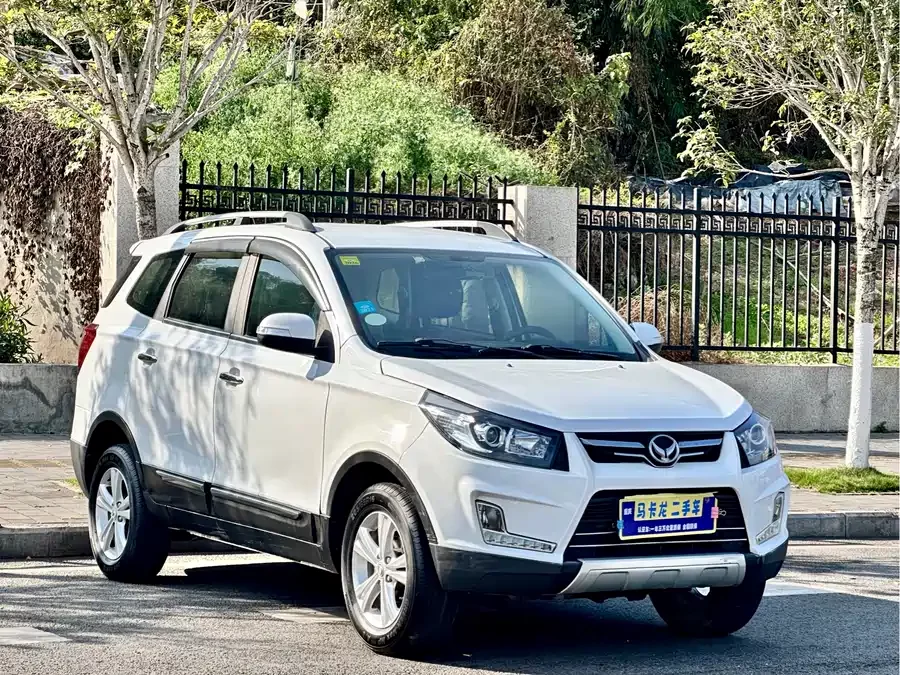 BAIC S3