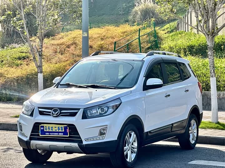 BAIC S3