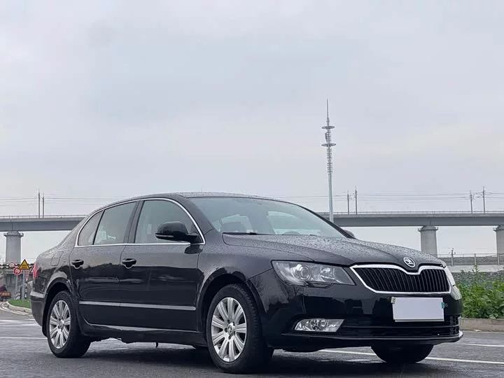 Skoda SuperB