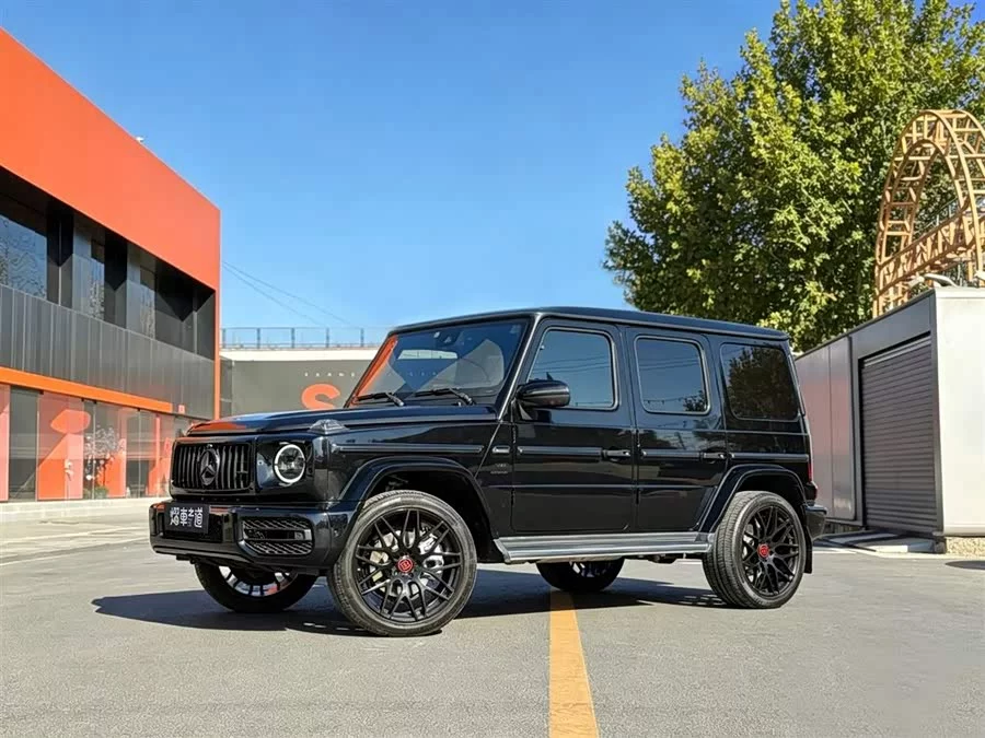 Mercedes Benz G-rated