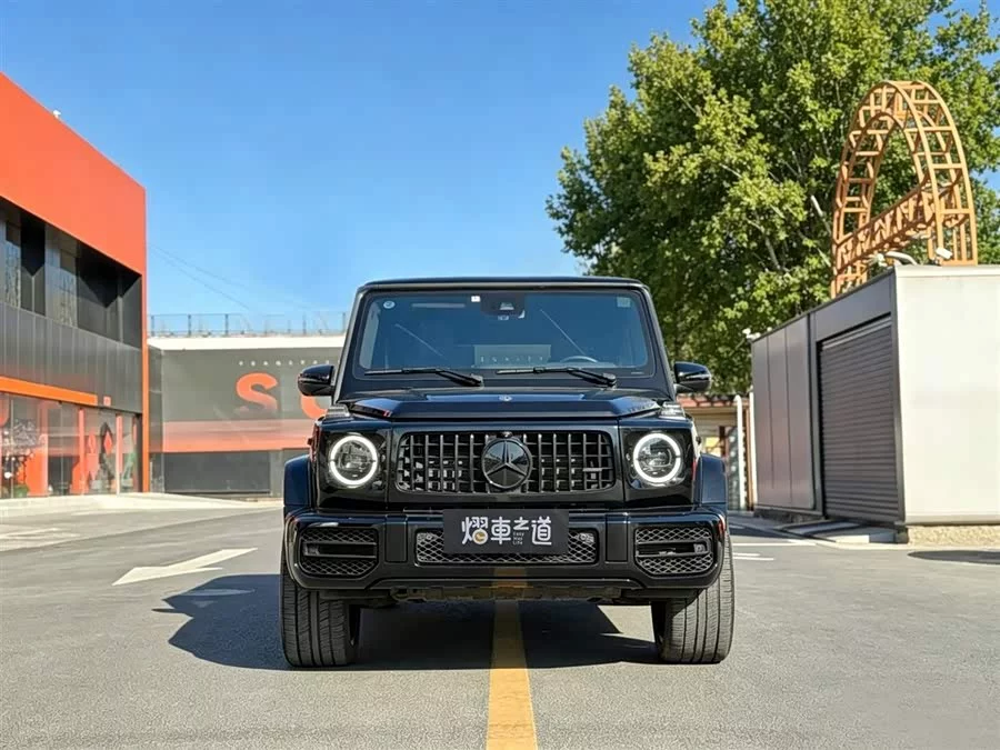 Mercedes Benz G-rated