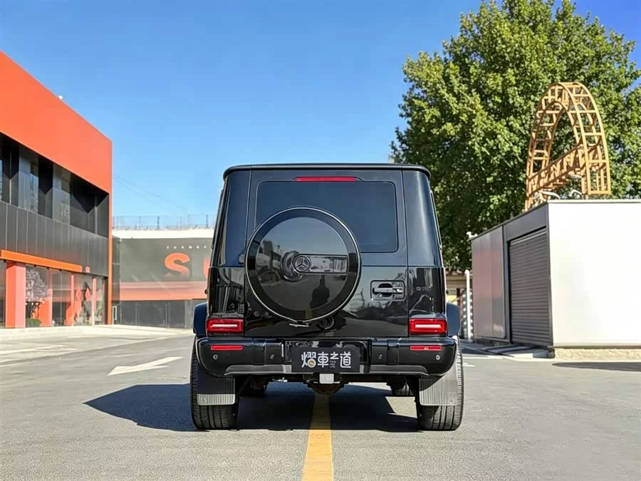Mercedes Benz G-rated