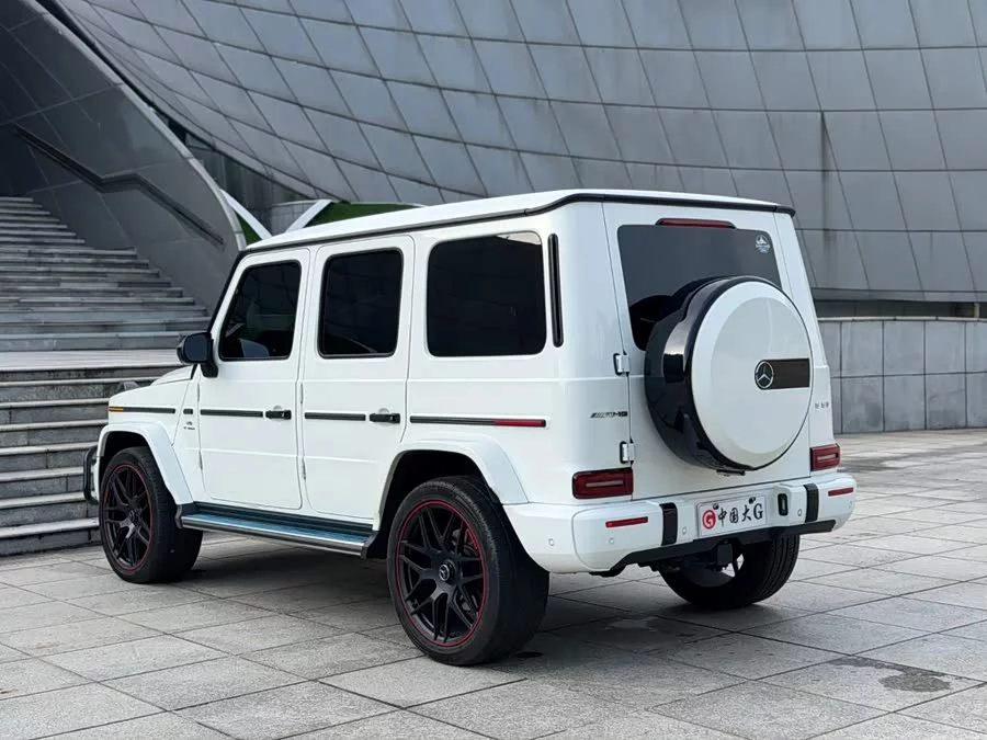 Mercedes Benz G-rated