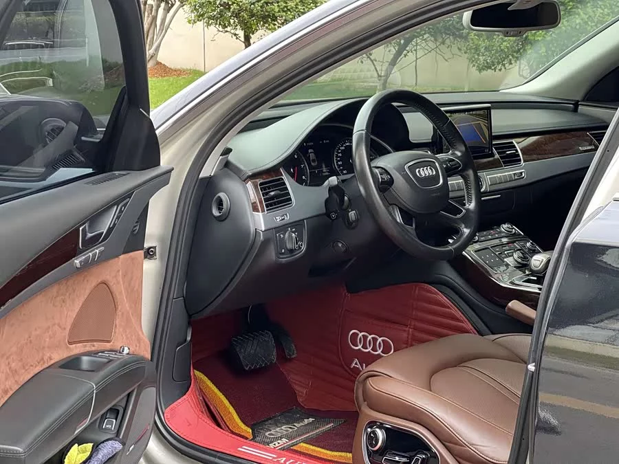 Audi A8