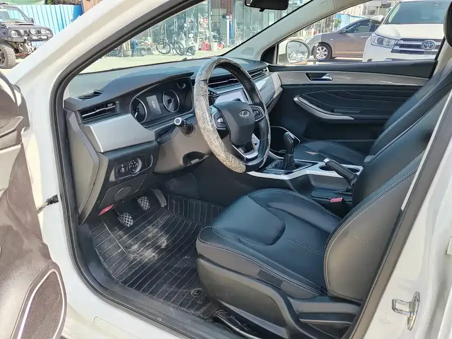 Chery Arrizo 5