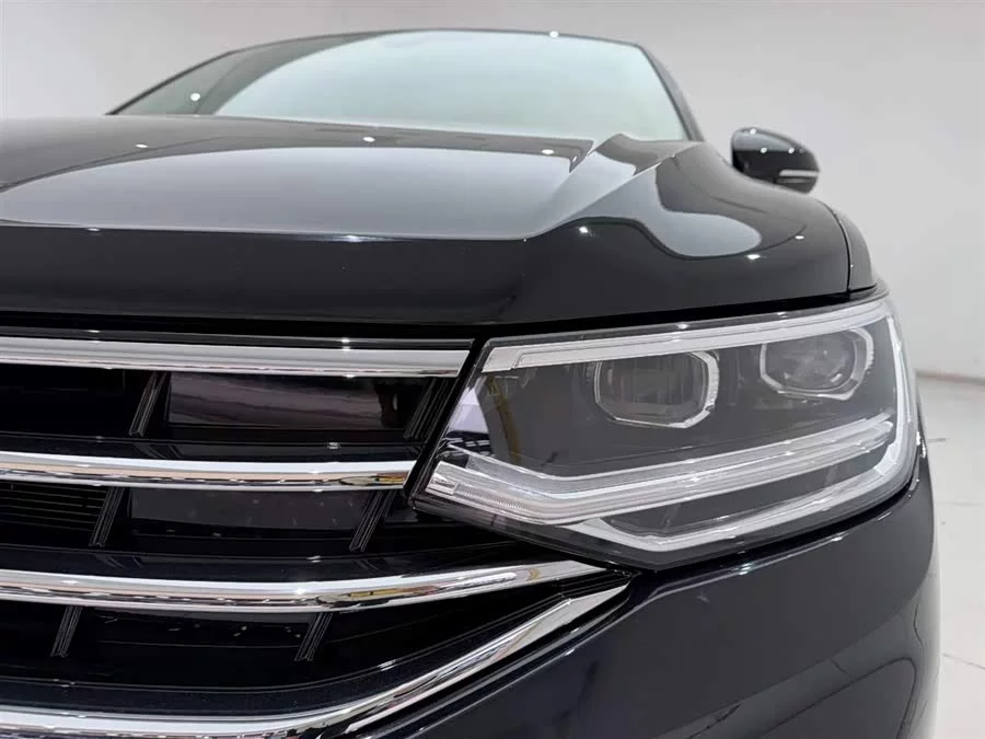 Volkswagen Tiguan L