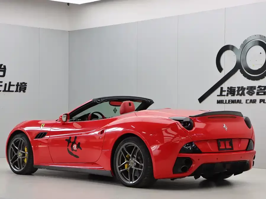 Ferrari California T