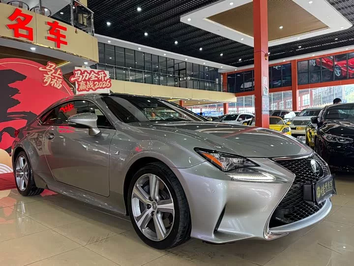 Lexus RC