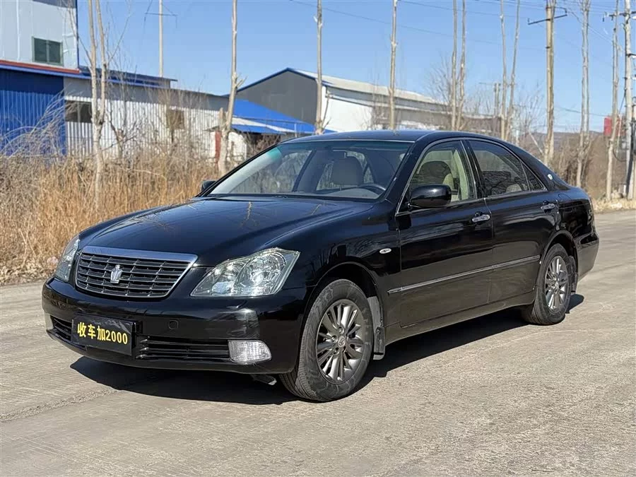 Toyota crown