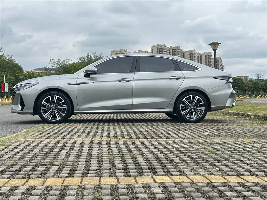 Chery Arrizo 8
