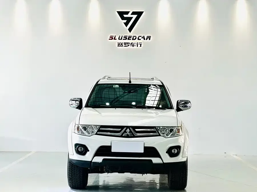 Mitsubishi Pajero Sport