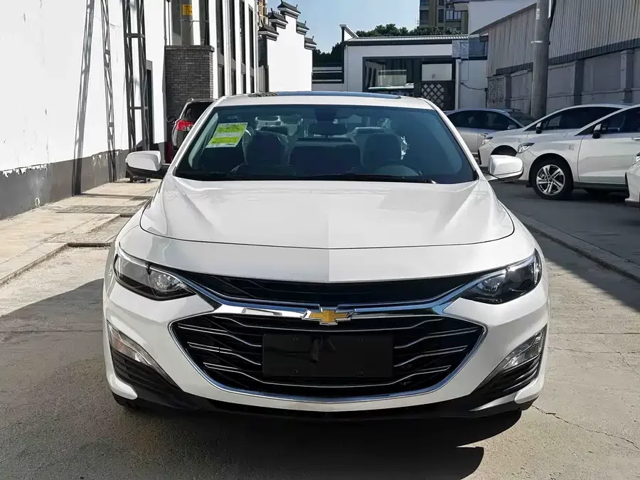 Chevrolet Malibu XL