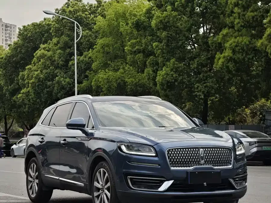 Lincoln Navigator
