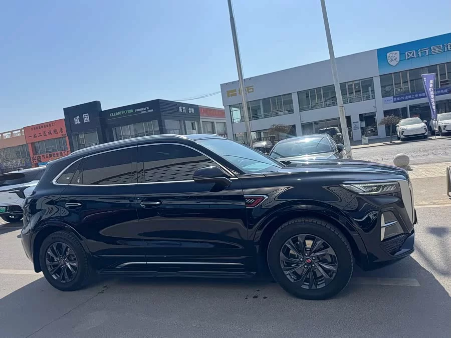 Hongqi HS5