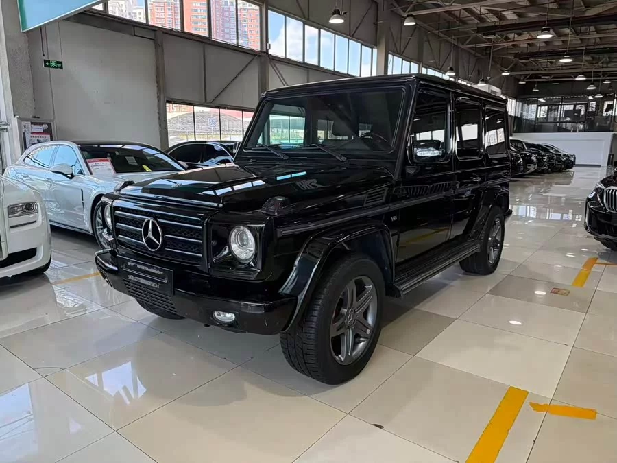 Mercedes Benz G-rated