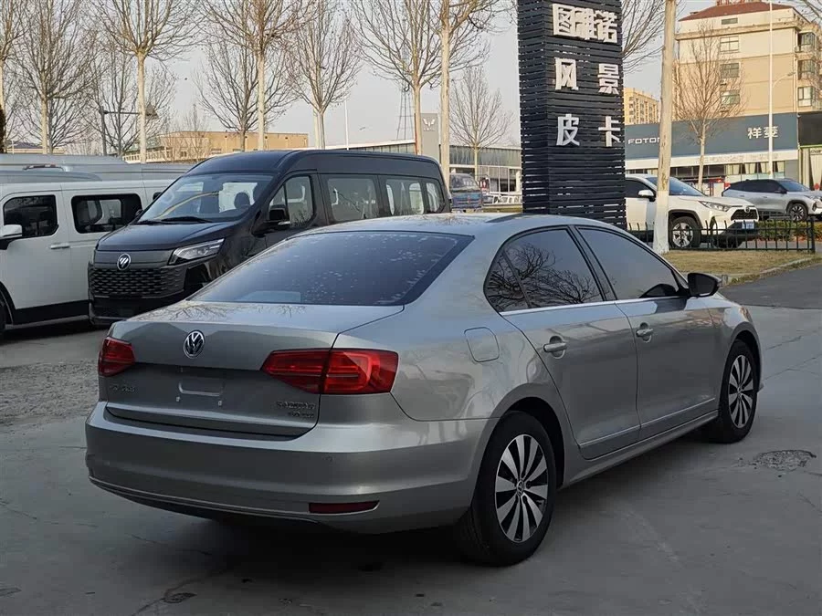 Volkswagen Sagitar