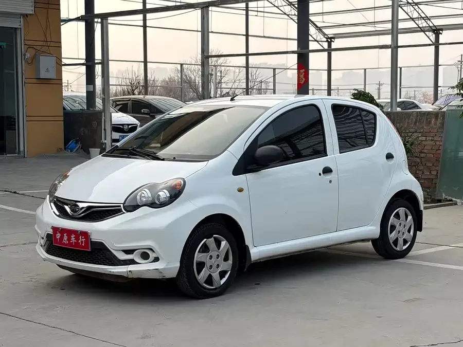 BYD F0
