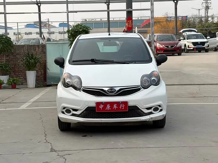 BYD F0