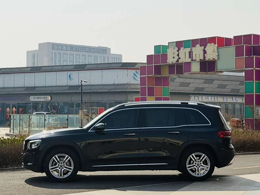 Mercedes Benz GLB